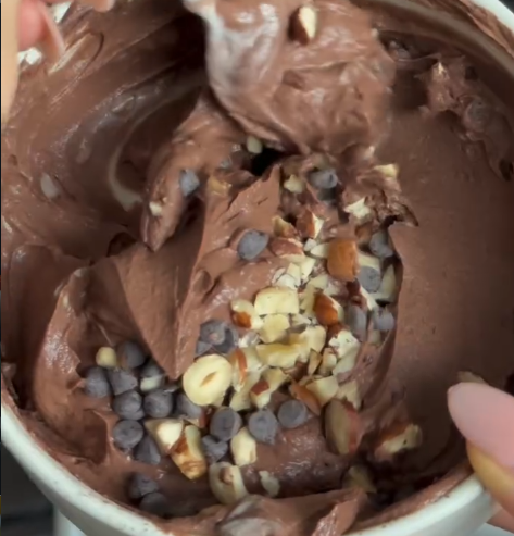 CHOCOLATE HAZELNUT PROTEIN MOUSSE